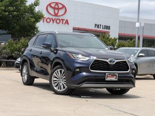2023 Toyota Highlander Hybrid Platinum