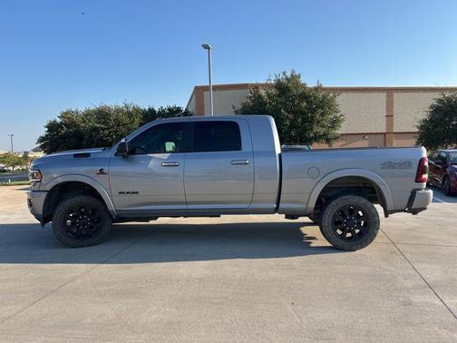 2020 RAM 2500 Laramie Mega Cab 4X4 6'4' Box