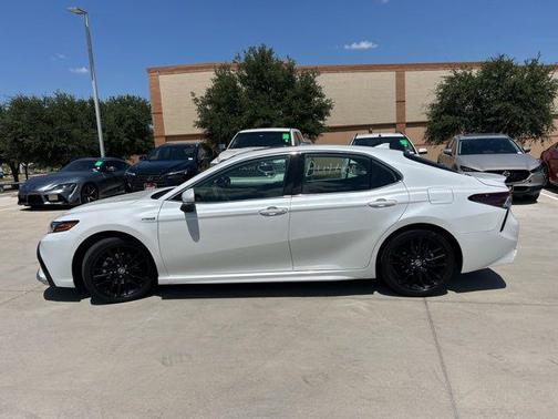 2021 Toyota Camry XSE