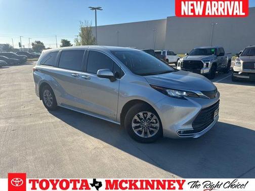 2021 Toyota Sienna XLE 7 Passenger