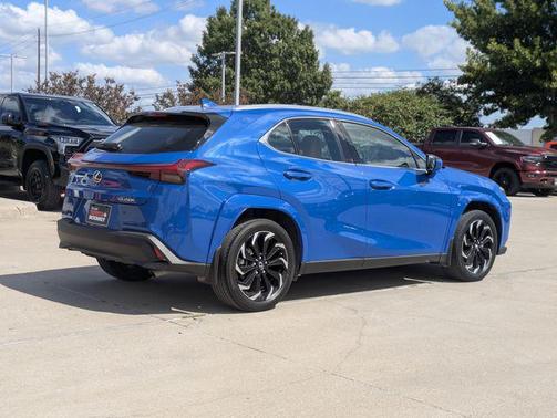 2024 Lexus UX 250h Base