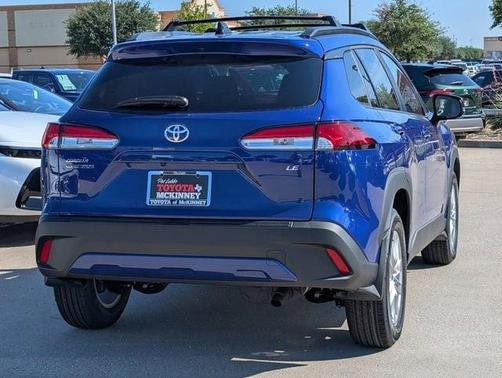 2025 Toyota Corolla Cross LE