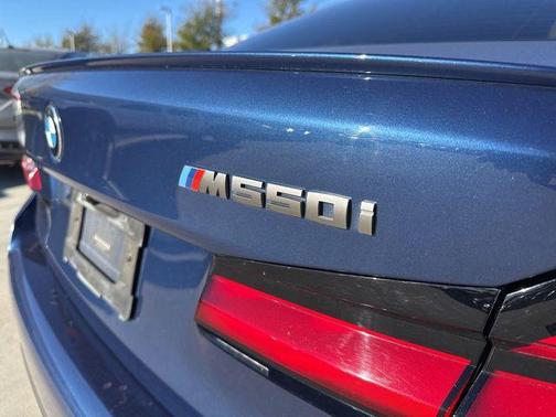 2022 BMW M550 i Xdrive