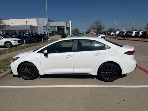 2025 Toyota Corolla SE