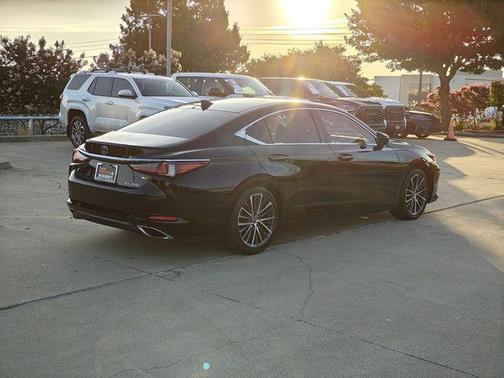 2023 Lexus ES 350 350