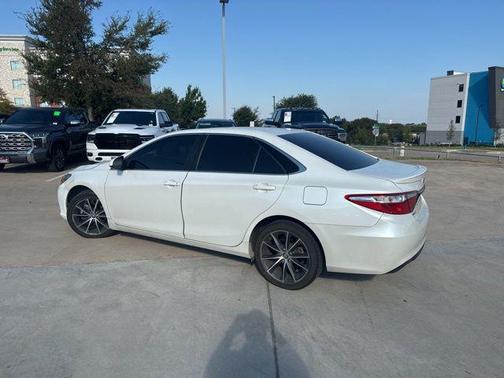 2016 Toyota Camry XSE