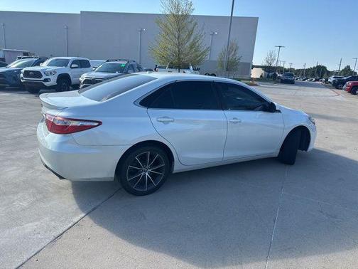 2016 Toyota Camry XSE