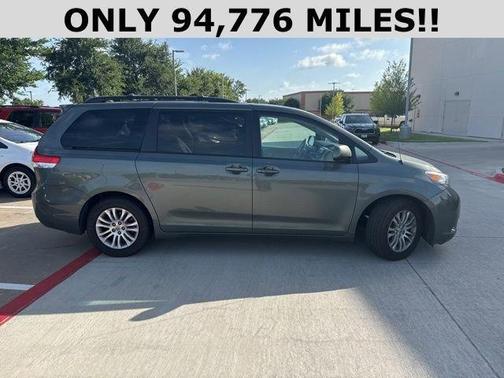 2014 Toyota Sienna XLE
