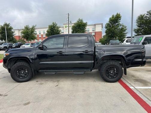 2022 Toyota Tacoma SR5