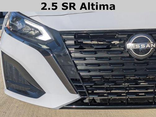2023 Nissan Altima SR Intelligent AWD