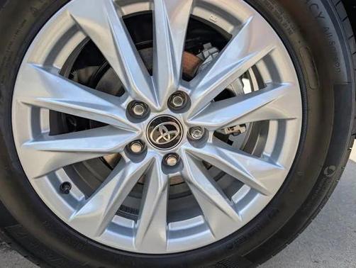 2025 Toyota Corolla Cross LE