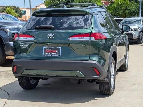 2025 Toyota Corolla Cross LE
