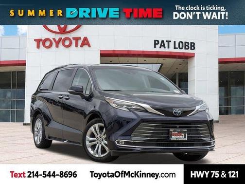 2023 Toyota Sienna Platinum 7 passenger