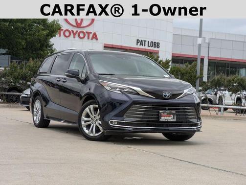 2023 Toyota Sienna Platinum 7 Passenger