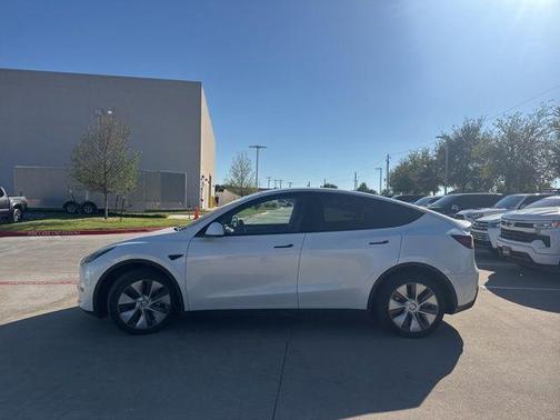 2023 Tesla Model Y Long Range Dual Motor All-Wheel Drive