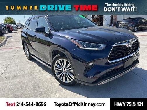 2023 Toyota Highlander Hybrid Platinum