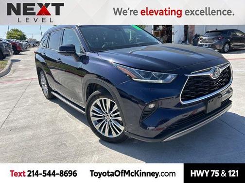 2023 Toyota Highlander Hybrid Platinum