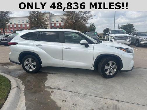 2023 Toyota Highlander LE