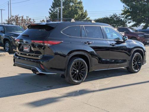 2023 Toyota Highlander XSE