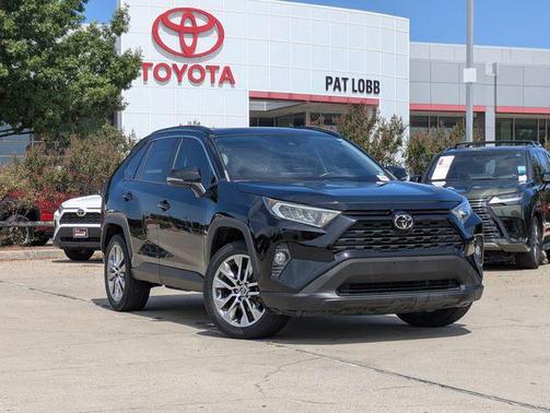 2020 Toyota RAV4 XLE Premium