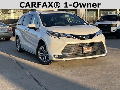 2021 Toyota Sienna Platinum