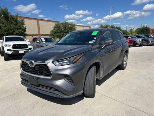 2023 Toyota Highlander L