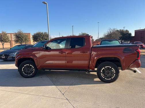 2025 Toyota Tacoma Hybrid TRD Sport