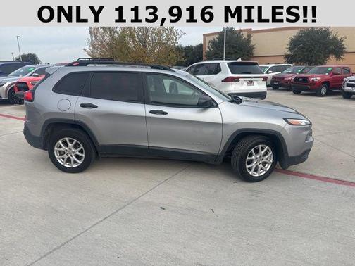 2017 Jeep Cherokee Sport