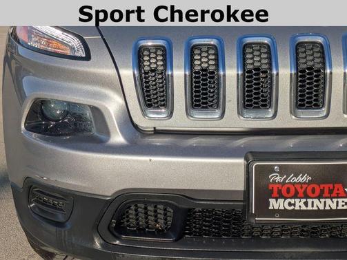 2017 Jeep Cherokee Sport