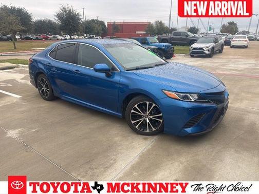 2018 Toyota Camry SE