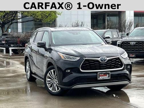 2023 Toyota Highlander Hybrid Platinum