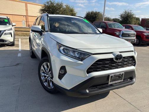 2021 Toyota RAV4 XLE Premium