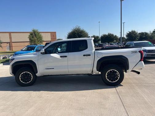 2024 Toyota Tacoma TRD Off-Road