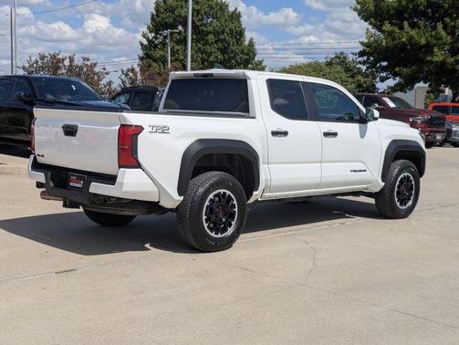 2024 Toyota Tacoma TRD Off-Road
