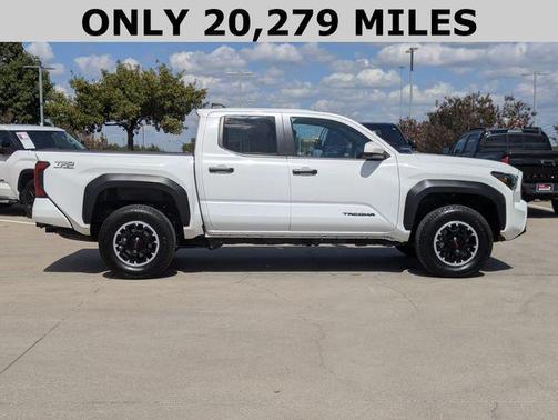2024 Toyota Tacoma TRD Off-Road