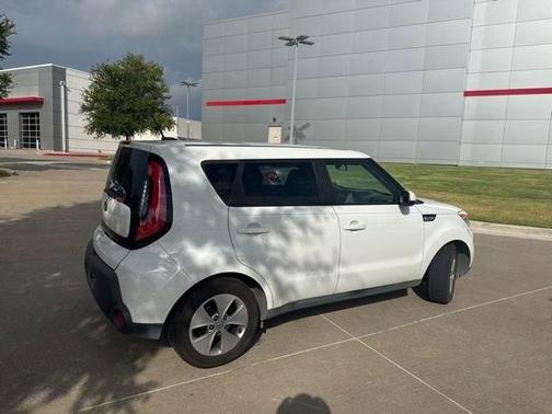 2016 Kia Soul Base