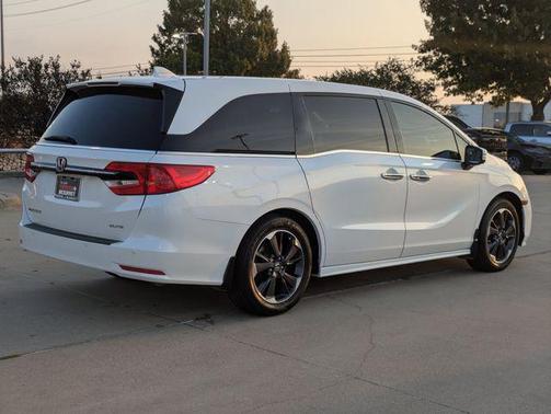 2021 Honda Odyssey Elite