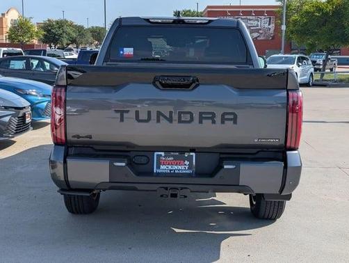 2025 Toyota Tundra Hybrid Platinum
