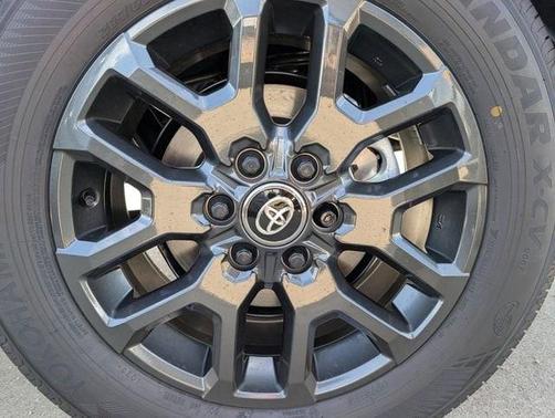 2025 Toyota Tundra Hybrid Platinum
