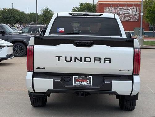 2025 Toyota Tundra Hybrid Platinum