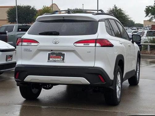 2025 Toyota Corolla Cross LE