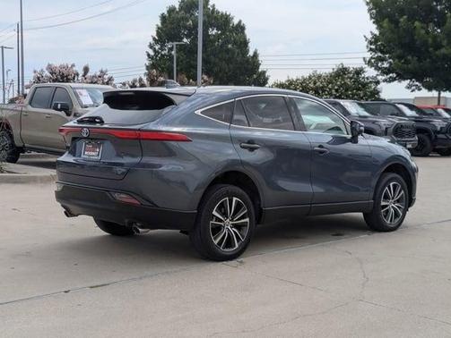 2023 Toyota Venza LE