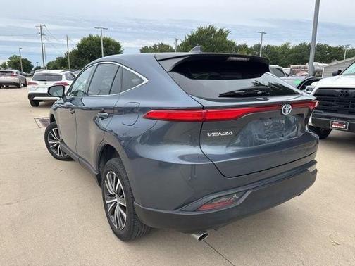 2023 Toyota Venza LE