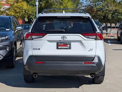 2025 Toyota RAV4 Hybrid LE