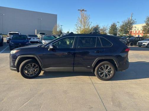 2023 Toyota RAV4 Hybrid XLE Premium