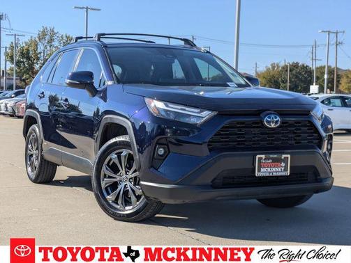 2023 Toyota RAV4 Hybrid XLE Premium