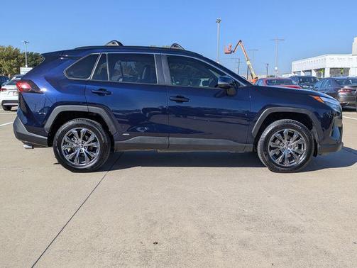 2023 Toyota RAV4 Hybrid XLE Premium