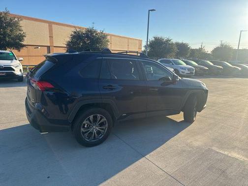 2023 Toyota RAV4 Hybrid XLE Premium