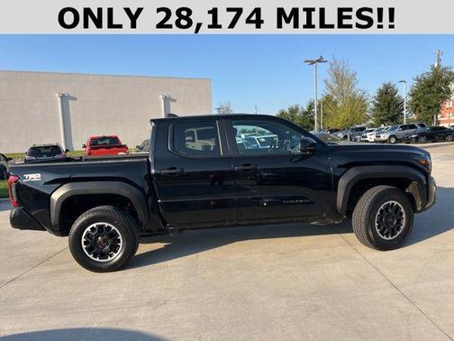 2024 Toyota Tacoma TRD Off-Road