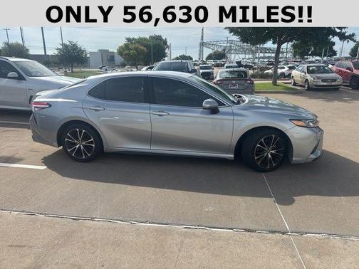 Celestial Silver Metallic 2020 Toyota Camry SE